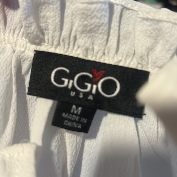 GiGiO | Size Medium  White Ruffled Neck Blouse - Picture 4 of 4